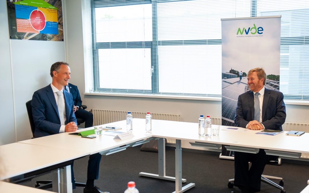 Koning Willem-Alexander spreekt met sector over energietransitie en corona