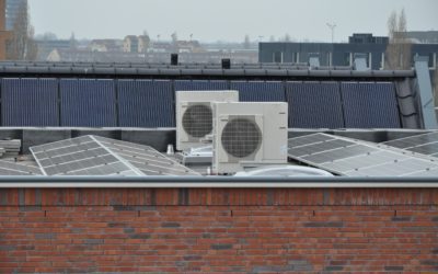 Ingrijpende renovatie: warmtepompen en zonnepanelen verplicht per 1 februari